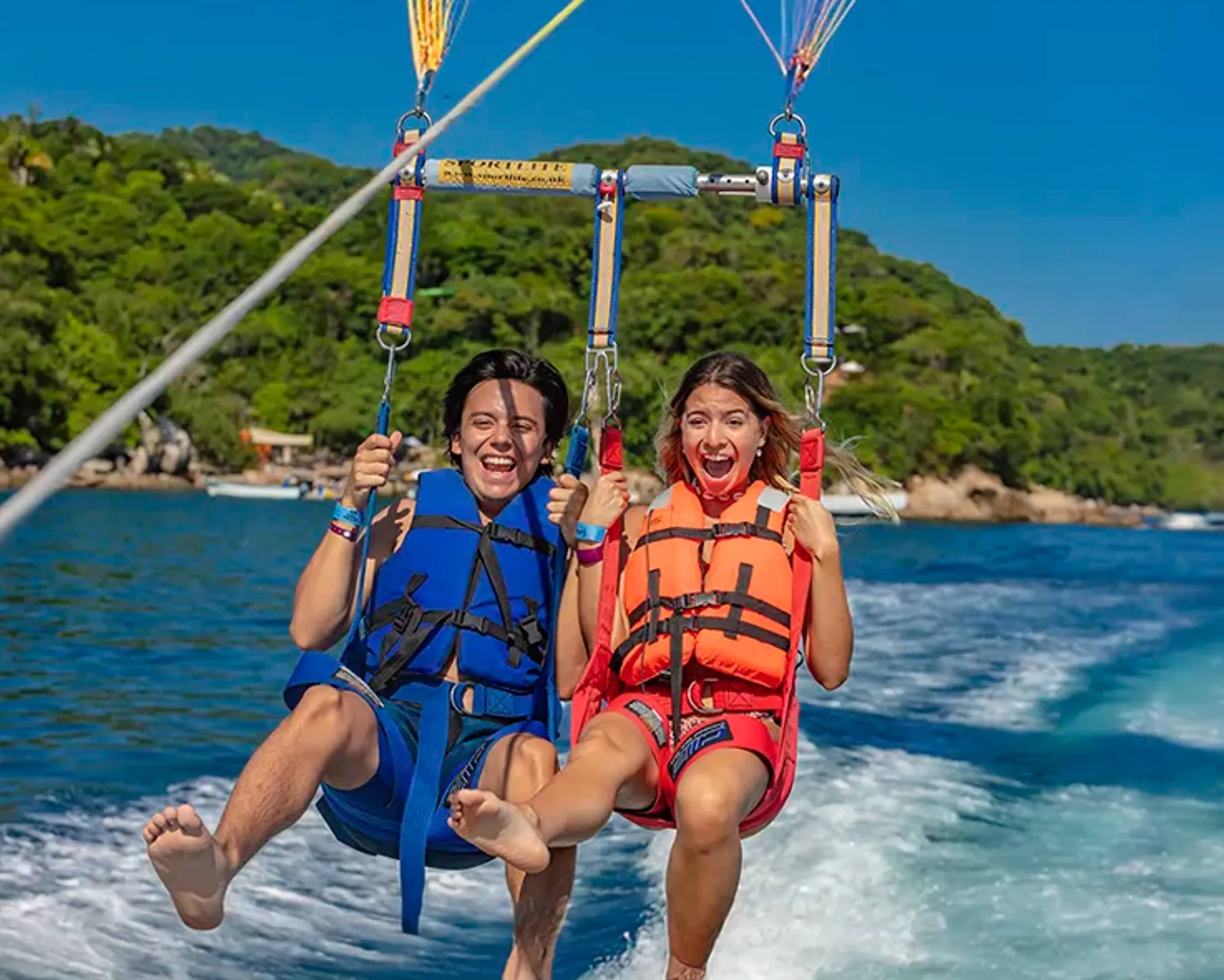 Parasailing 1